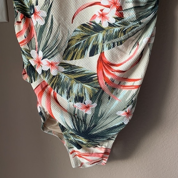 KONA SOL Pique Bandeau High Coverage Tropical Palm One-Piece Swimsuit - Picture 10 of 14